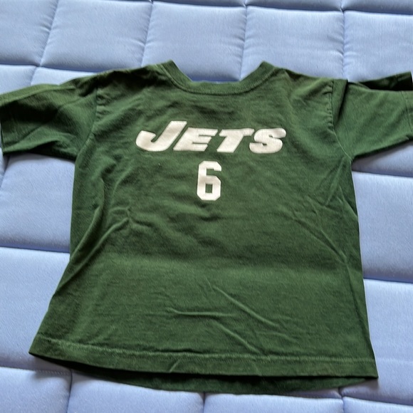 Bundle of 3 boy’s tee shirts - sizes 4/5 to 7. Pre-loved. - Picture 2 of 4